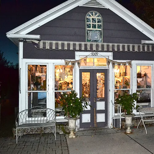 Storefront Br 2